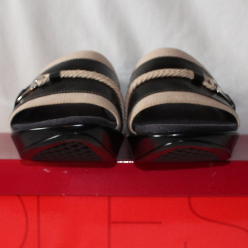 NIB Aerosoles Sea Squirt Black Tan Slides Sz 8M - Picture 7 of 9